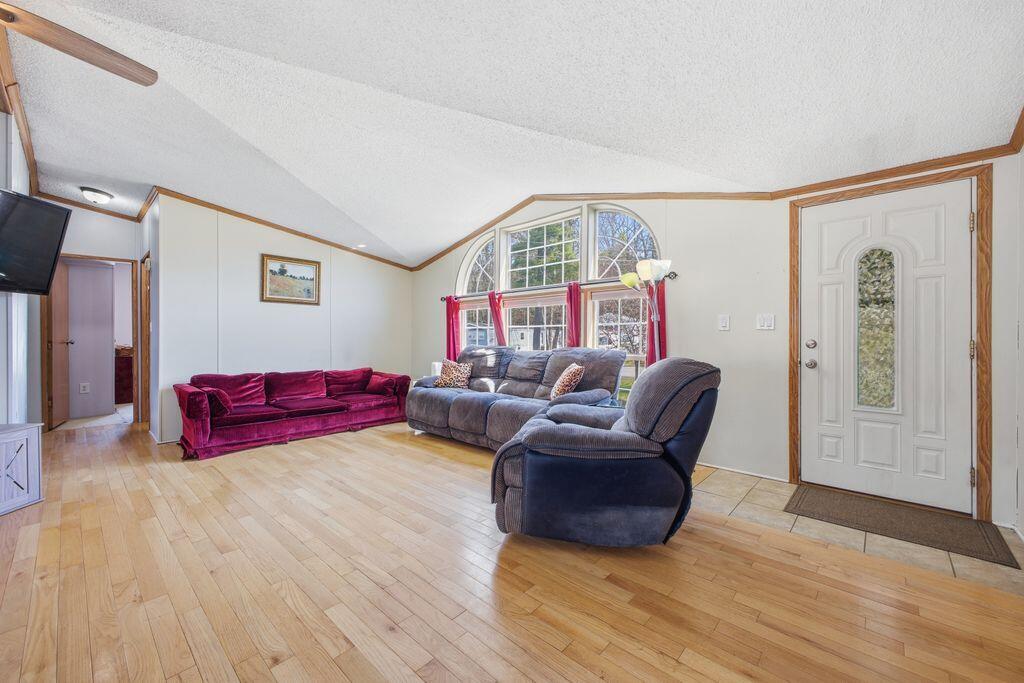 61 Larry Lane Brunswick ME 04011