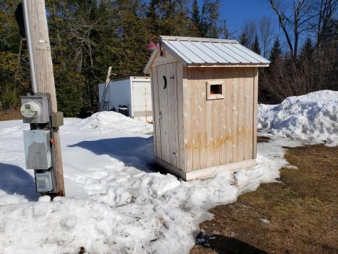 2 Back Road Abbot ME 04406