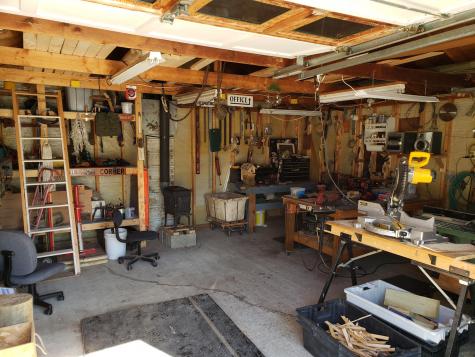 2 Back Road Abbot ME 04406