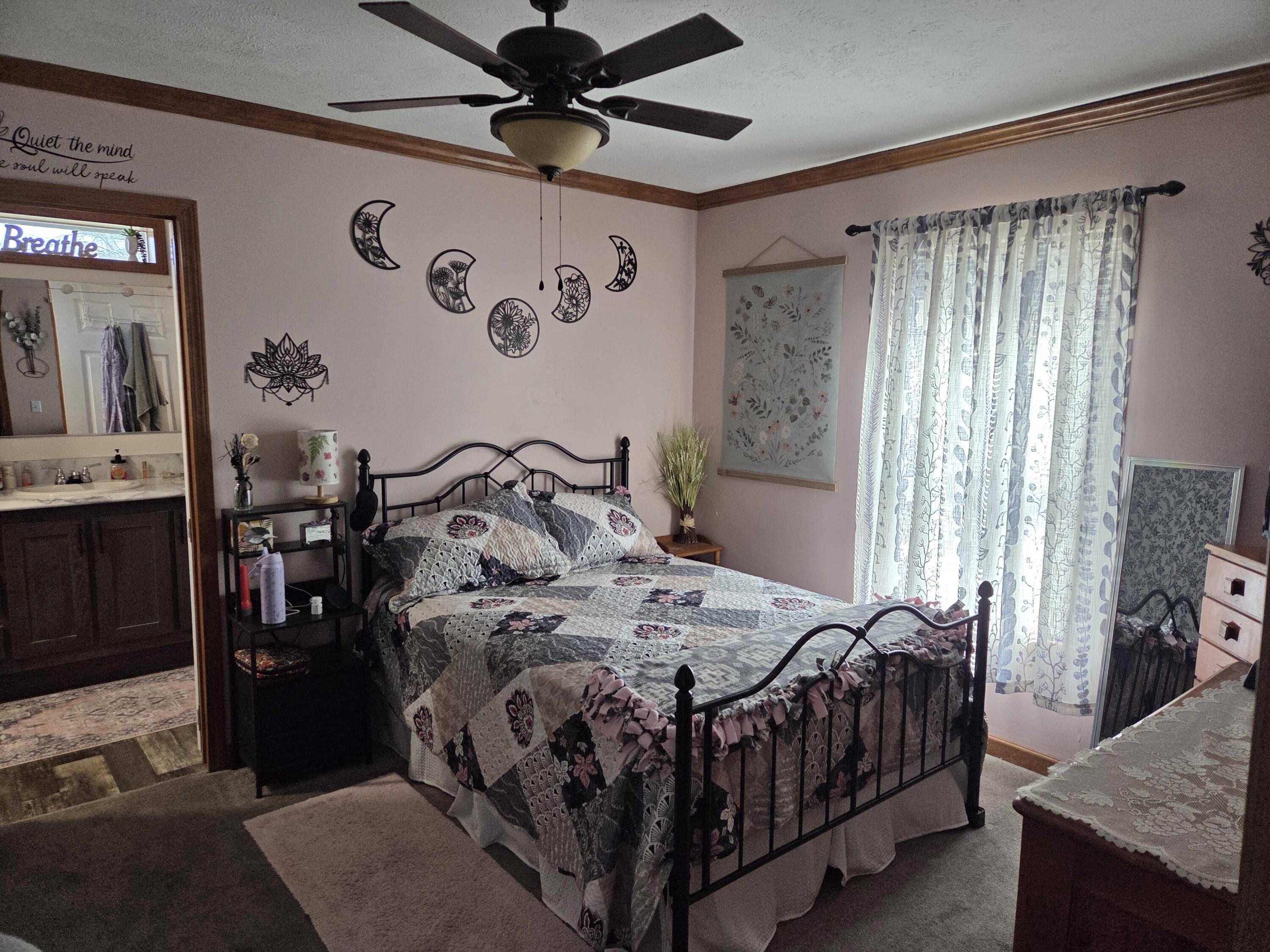 5 Colonial Drive Lisbon ME 04252