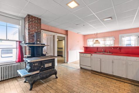 147 Talbot Avenue Rockland ME 04841