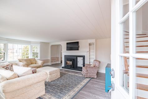 58 Allen Avenue Extension Falmouth ME 04105