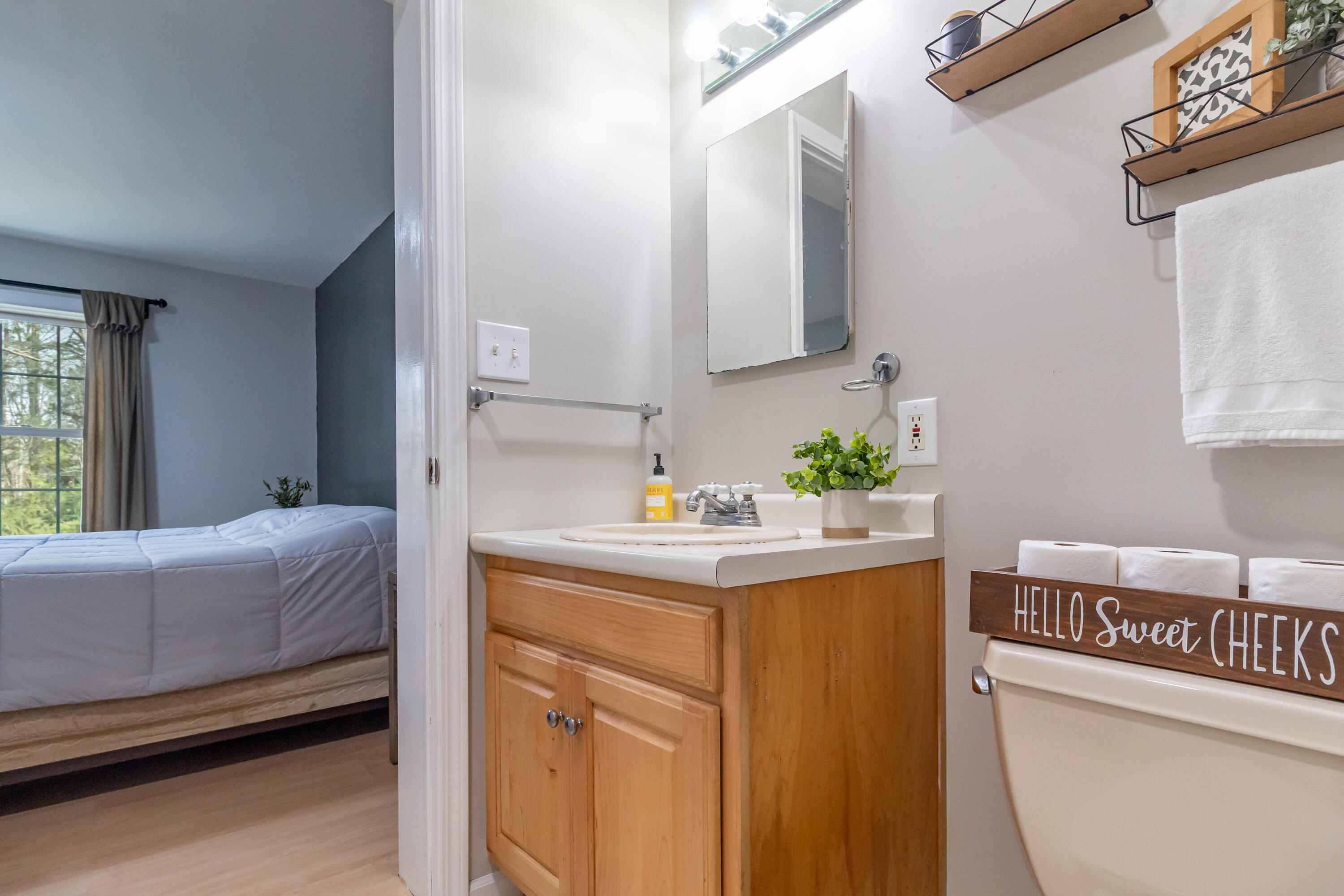 392 Bay Road Brooklin ME 04616