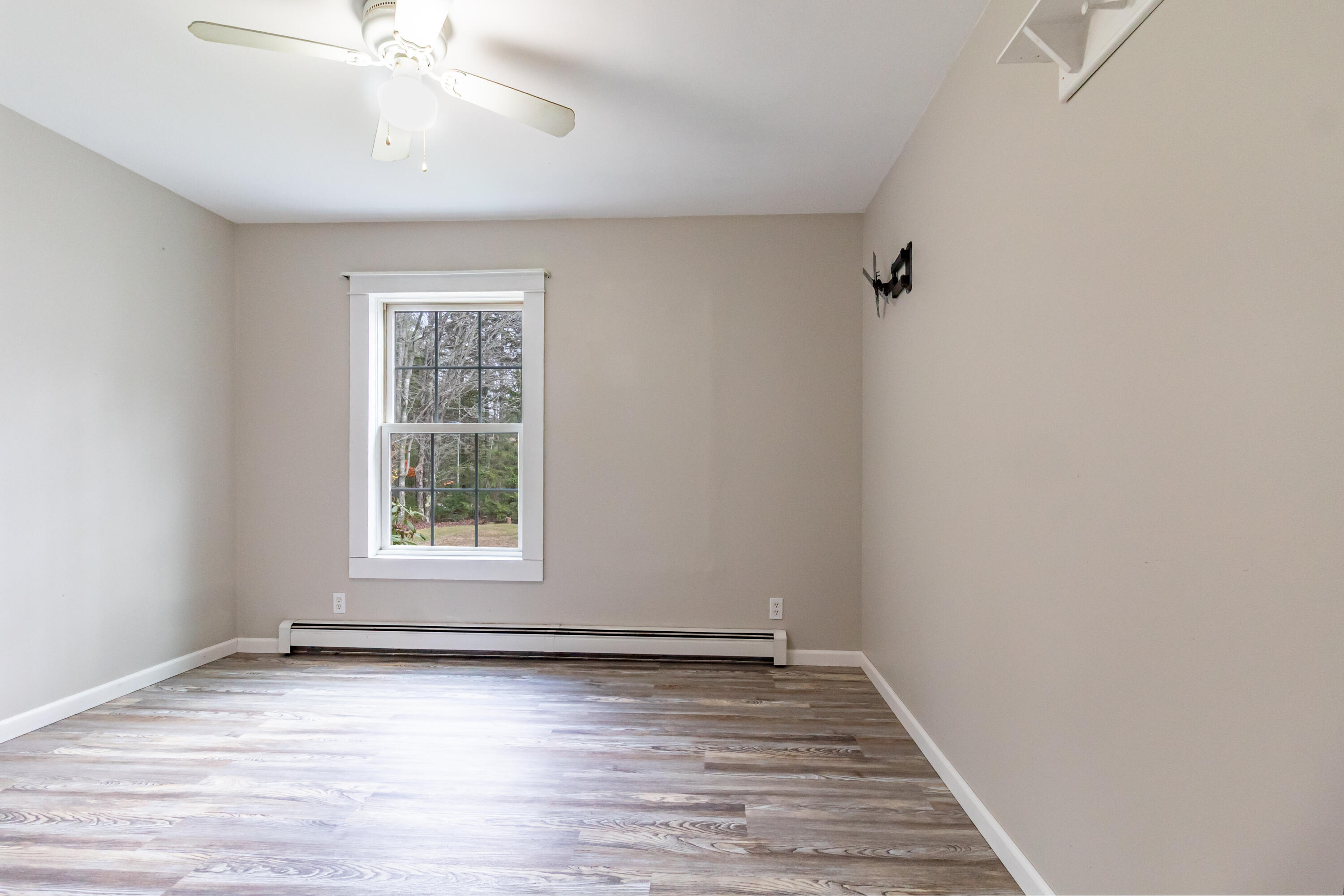 392 Bay Road Brooklin ME 04616