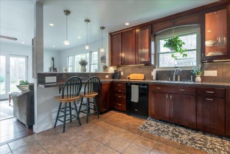 20 Spahr Road Washington ME 04574