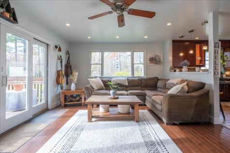 20 Spahr Road Washington ME 04574