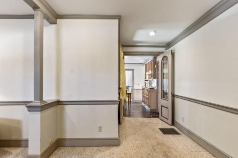 38 Main Street Topsham ME 04086