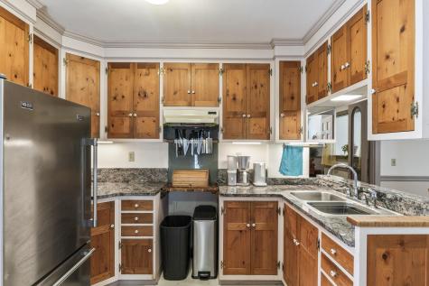 38 Main Street Topsham ME 04086