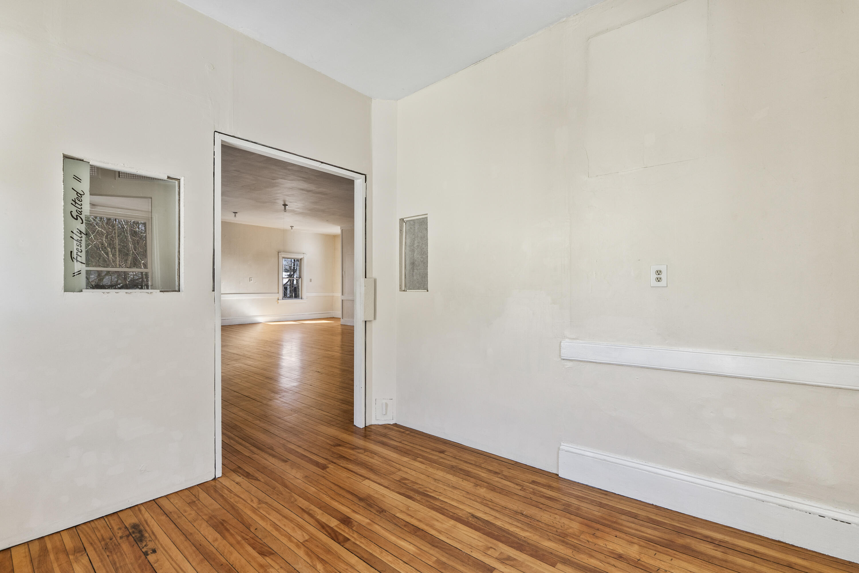 38 Main Street Topsham ME 04086