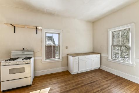 38 Main Street Topsham ME 04086