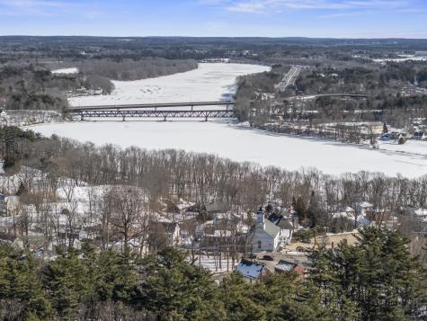 38 Main Street Topsham ME 04086