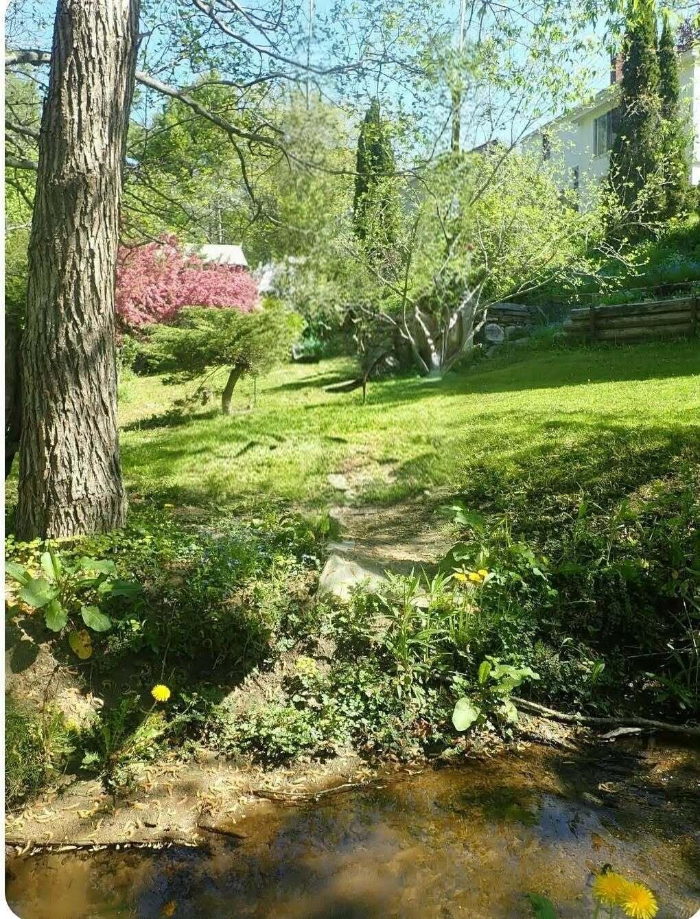 38 Main Street Topsham ME 04086