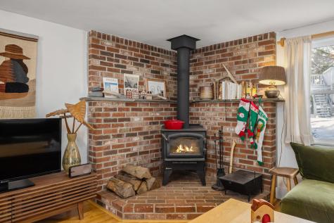 42 Tilton Avenue Kittery ME 03904