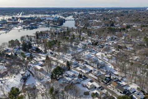 42 Tilton Avenue Kittery ME 03904