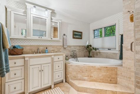 17 Juniper Knoll Kennebunkport ME 04046