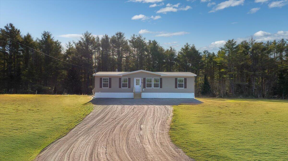 32 Rosie Lane Pittston ME 04345