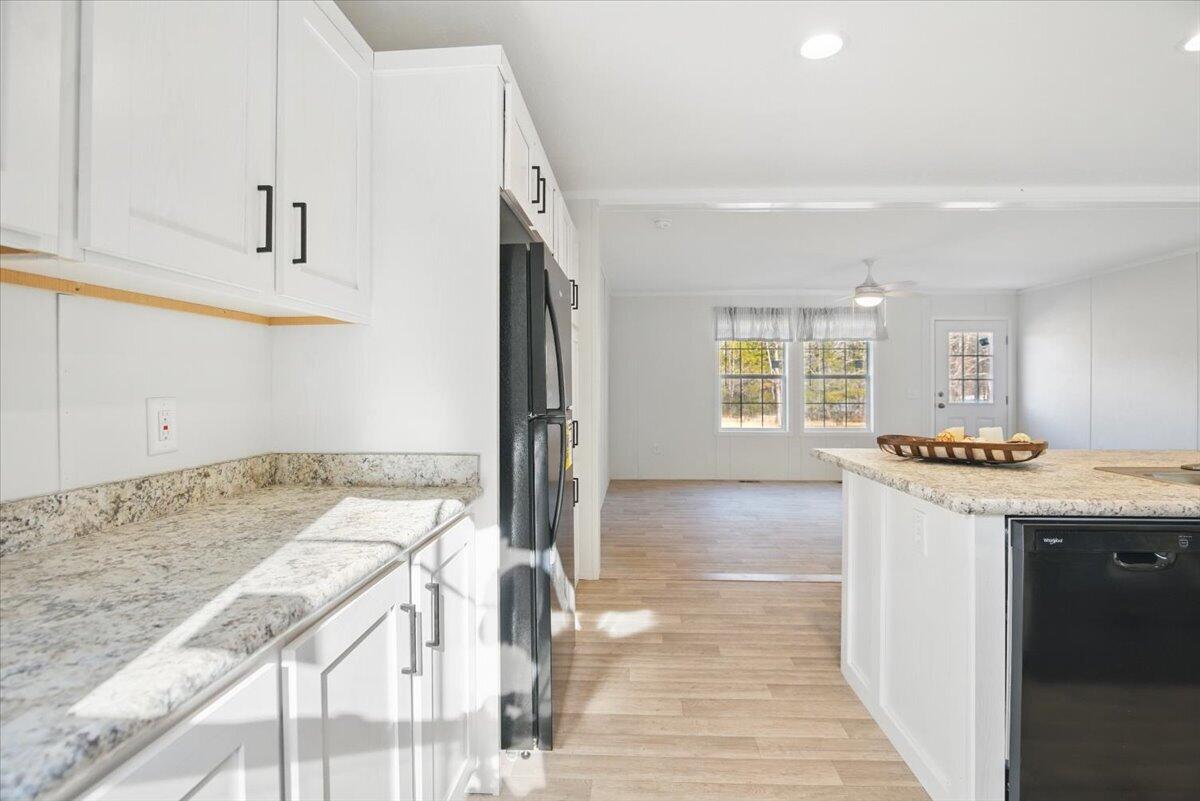 32 Rosie Lane Pittston ME 04345