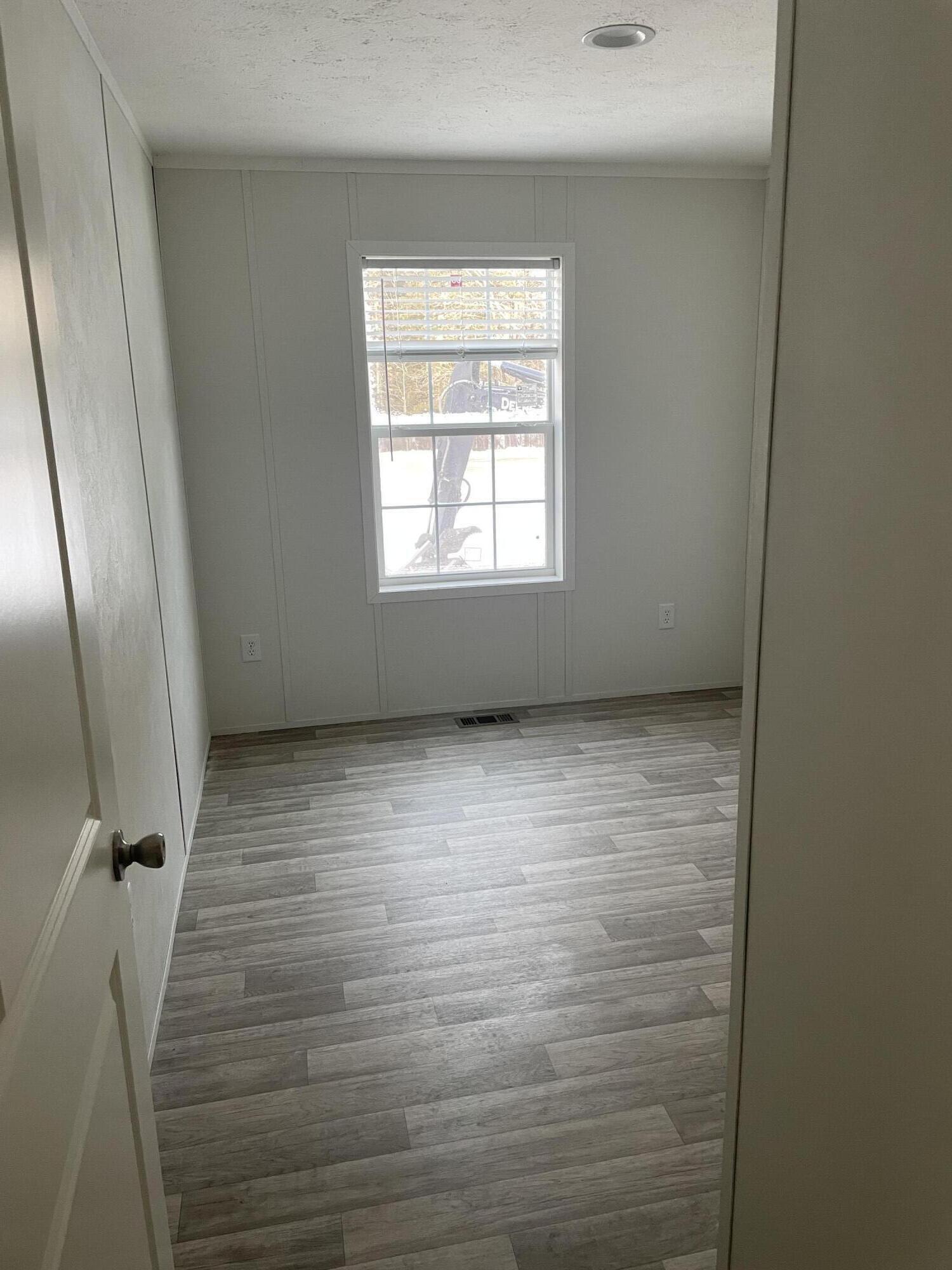 32 Rosie Lane Pittston ME 04345