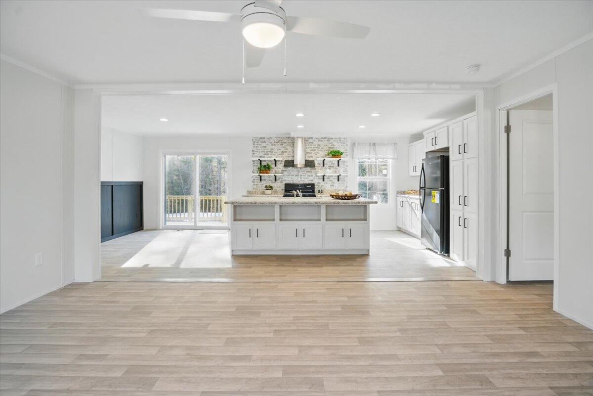 32 Rosie Lane Pittston ME 04345