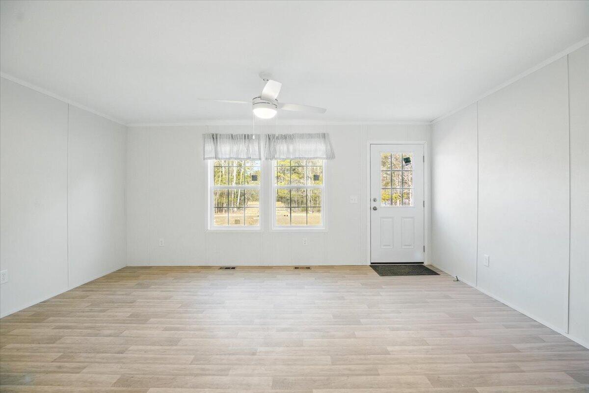 32 Rosie Lane Pittston ME 04345