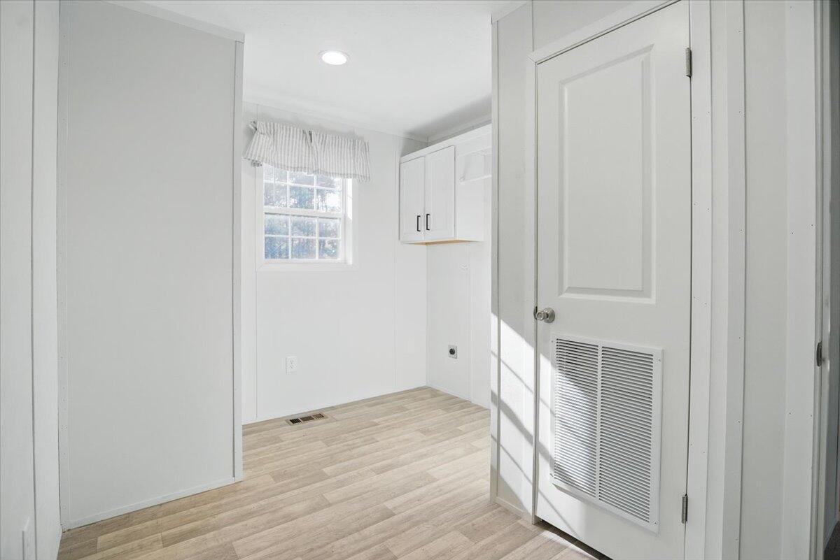 32 Rosie Lane Pittston ME 04345