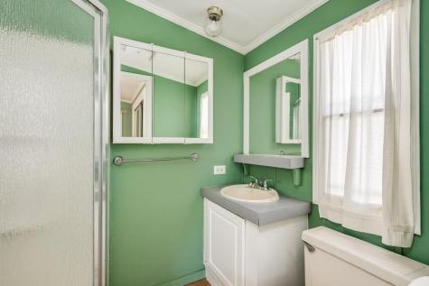 39 Pine Hill Park Berwick ME 03901