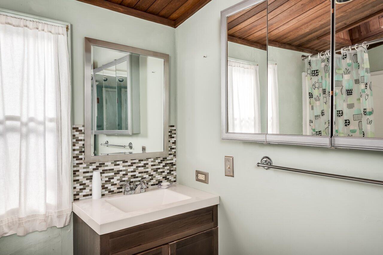 39 Pine Hill Park Berwick ME 03901