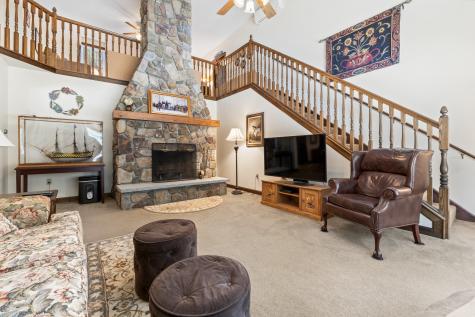 185 Rolling Hill Drive Naples ME 04055