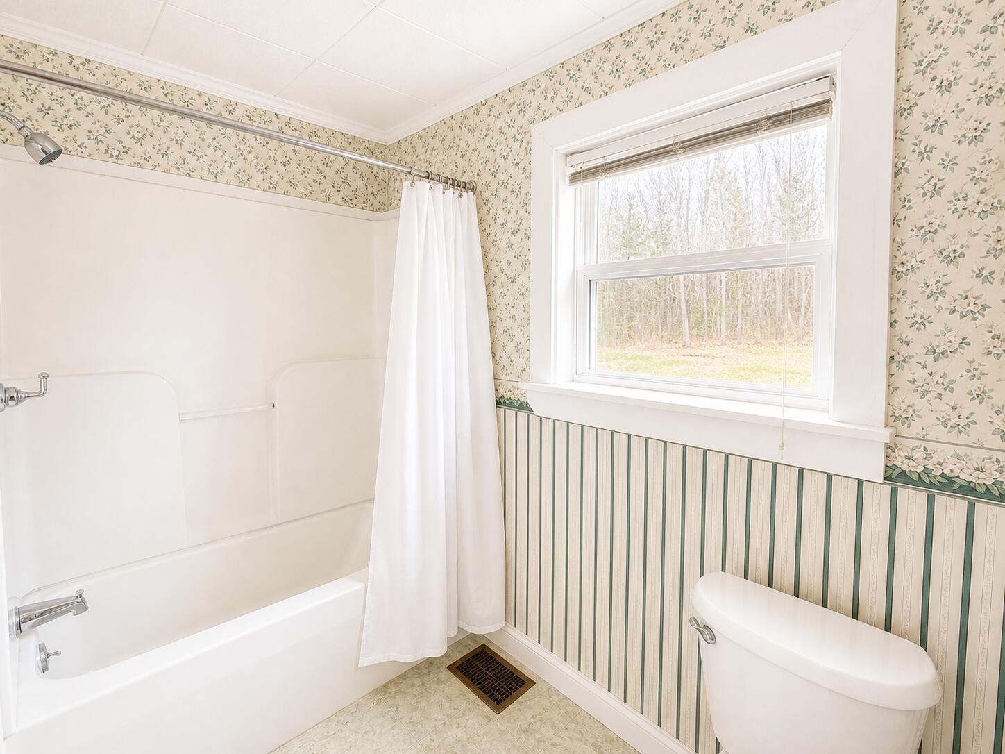 187 Taunton Drive Sullivan ME 04664