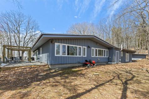 7 Bayberry Lane Lewiston ME 04240