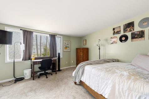 7 Bayberry Lane Lewiston ME 04240