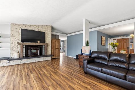 7 Bayberry Lane Lewiston ME 04240