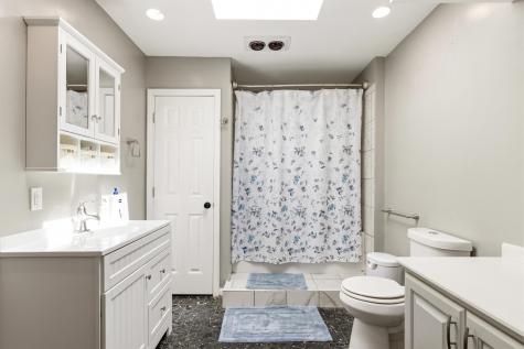 7 Bayberry Lane Lewiston ME 04240