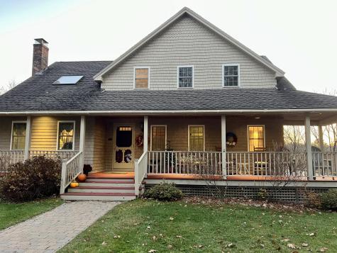 104 Raccoon Road Cushing ME 04563