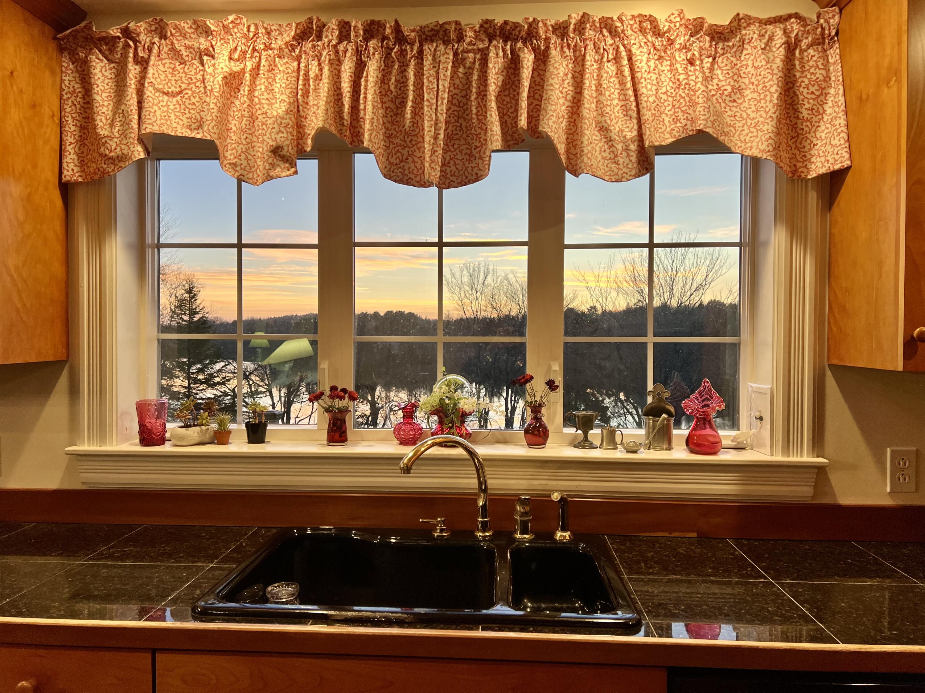 104 Raccoon Road Cushing ME 04563