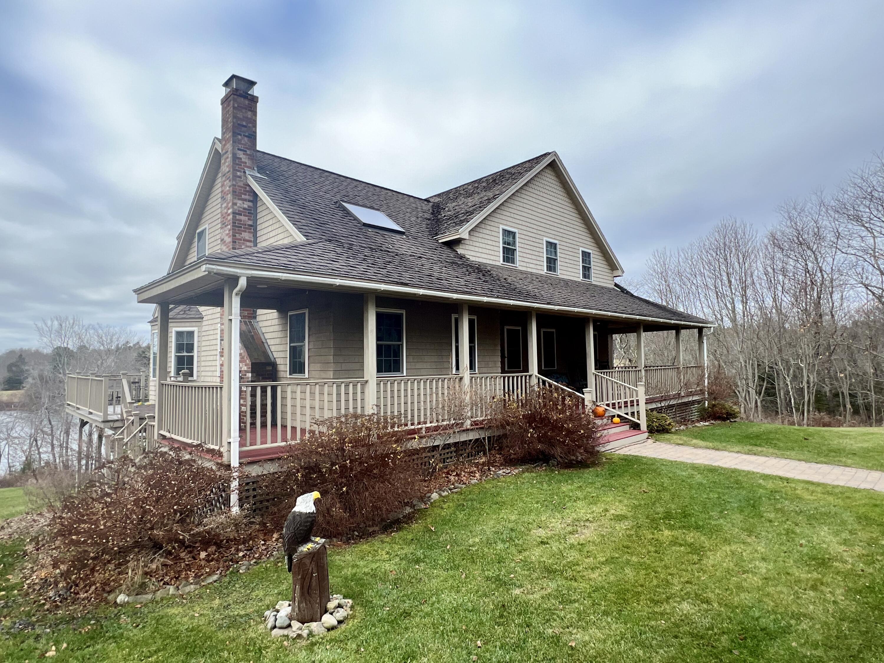 104 Raccoon Road Cushing ME 04563