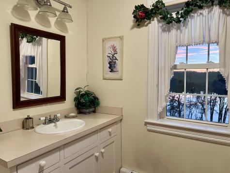 104 Raccoon Road Cushing ME 04563