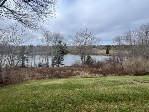 104 Raccoon Road Cushing ME 04563