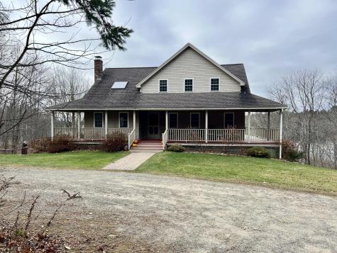 104 Raccoon Road Cushing ME 04563