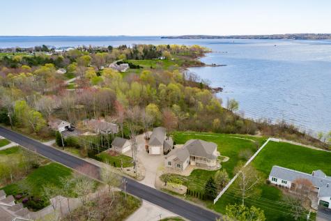 87 Waldo Avenue Rockland ME 04841