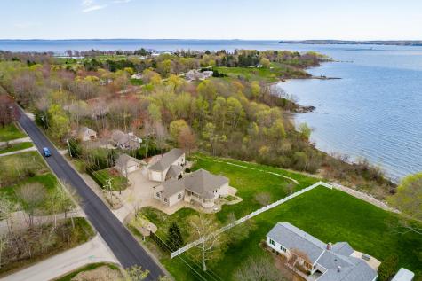87 Waldo Avenue Rockland ME 04841
