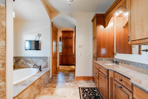 87 Waldo Avenue Rockland ME 04841