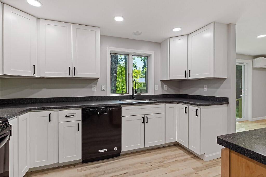 7 Philip Avenue Augusta ME 04330