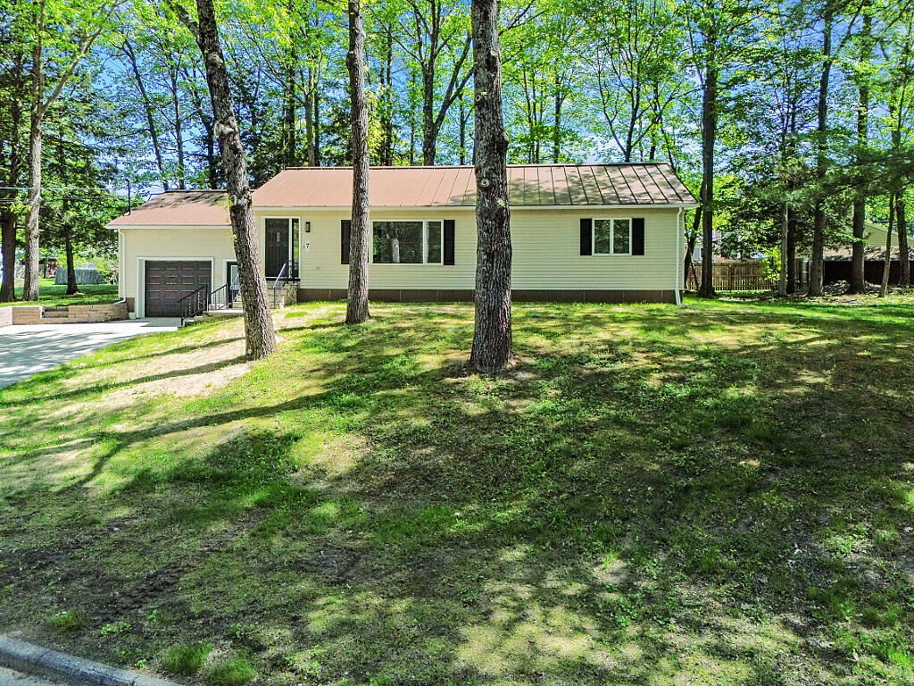 7 Philip Avenue Augusta ME 04330