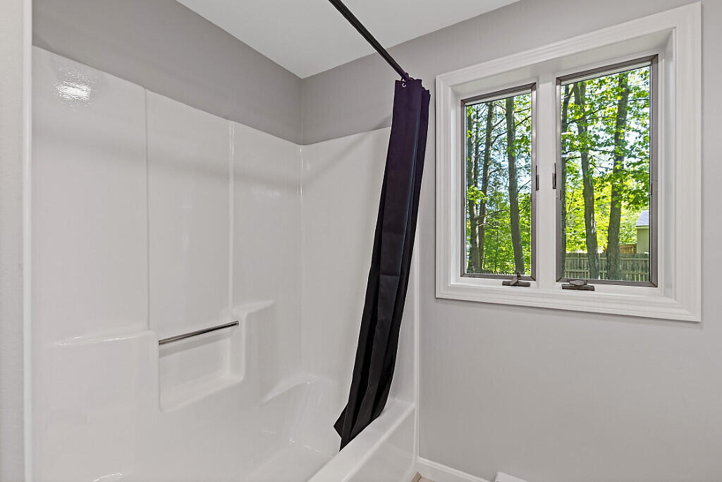 7 Philip Avenue Augusta ME 04330