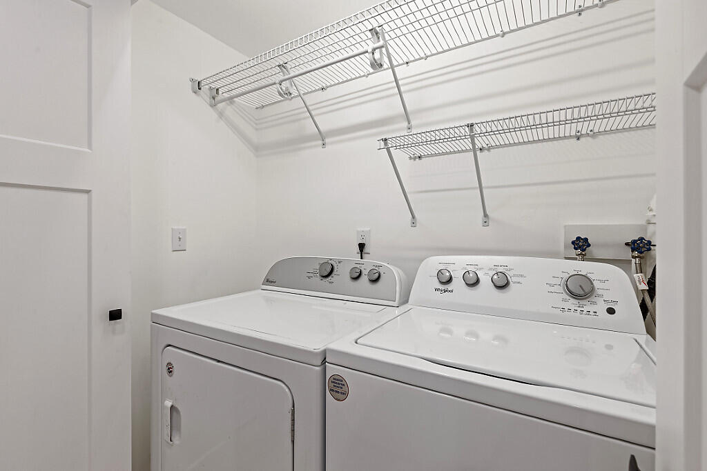 7 Philip Avenue Augusta ME 04330