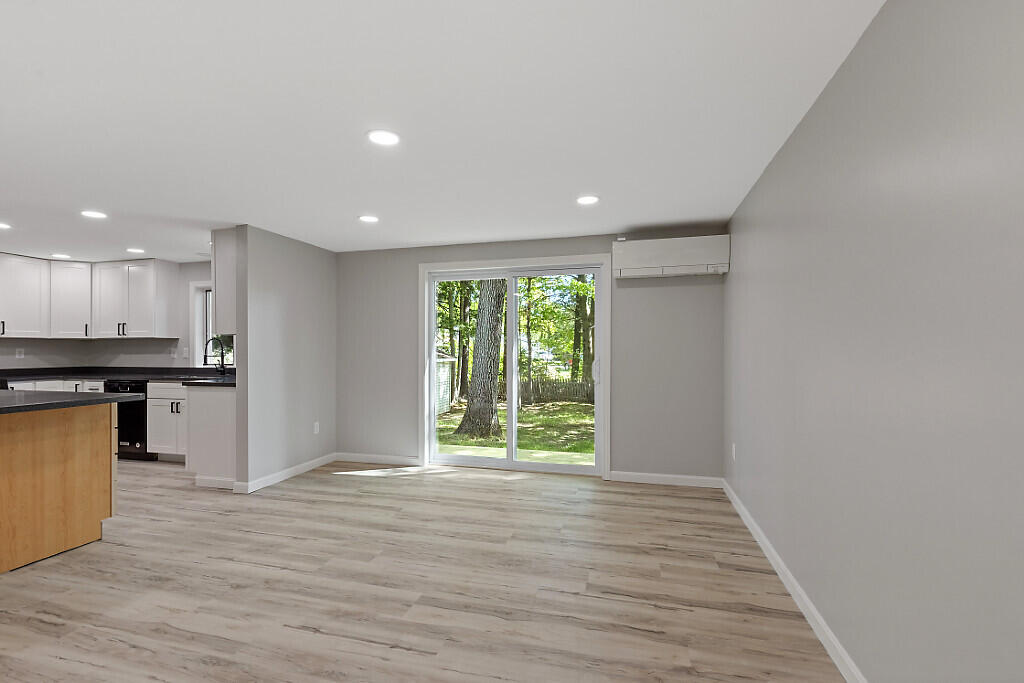 7 Philip Avenue Augusta ME 04330