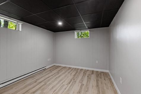 7 Philip Avenue Augusta ME 04330