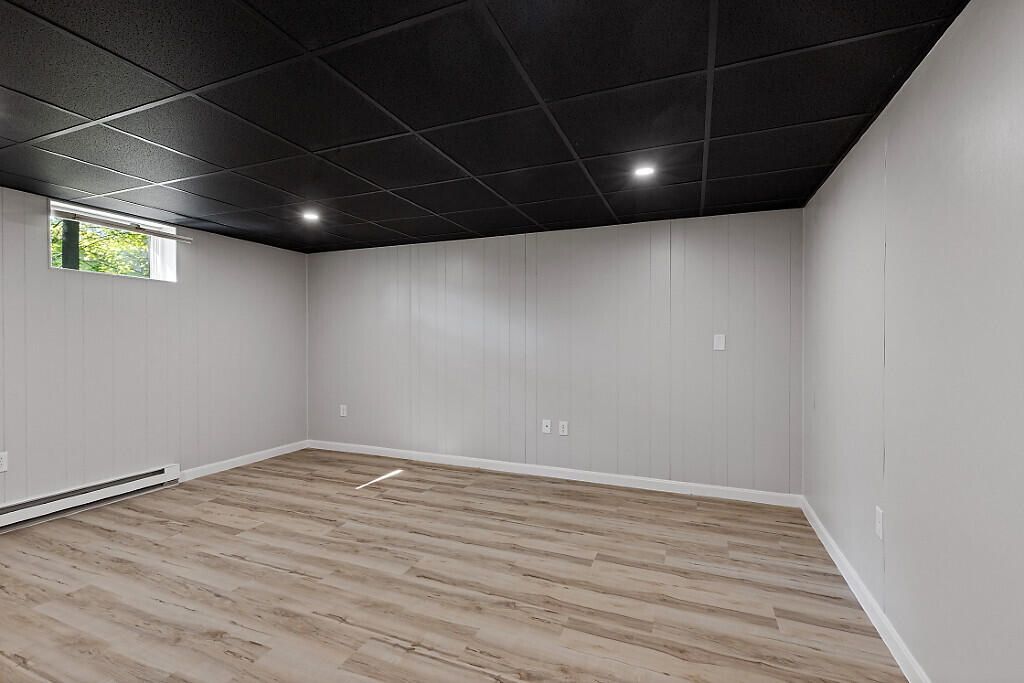 7 Philip Avenue Augusta ME 04330