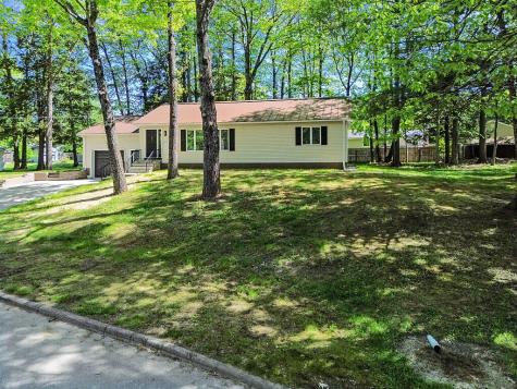 7 Philip Avenue Augusta ME 04330